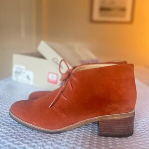 Clarks Originals Womens Suede Lace Up Ankle Boots Booties sz 10